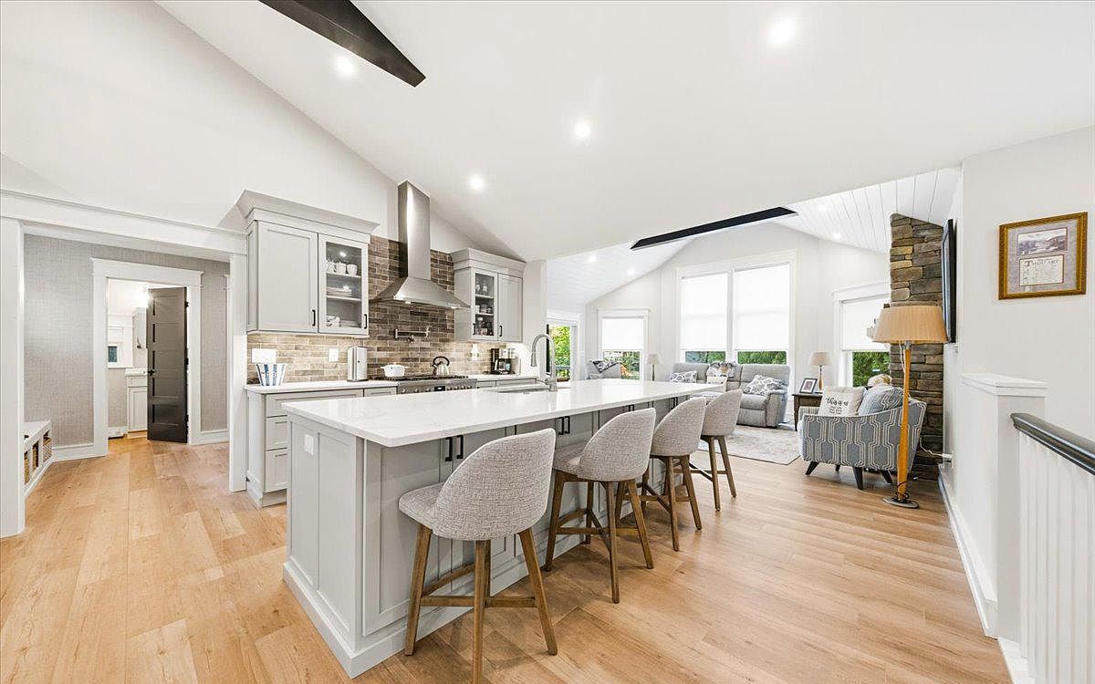 Open chef's kitchen with a ten-foot island